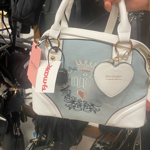 Juicy couture bagg ✨✨ jean style - Picture 1 of 2